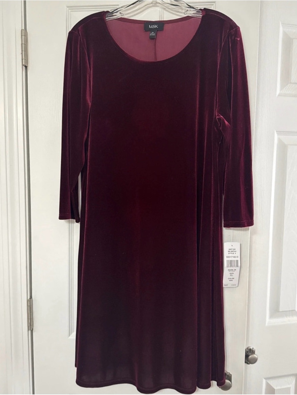 MSK Wine colored Velvet Shift Dress Size US XL.